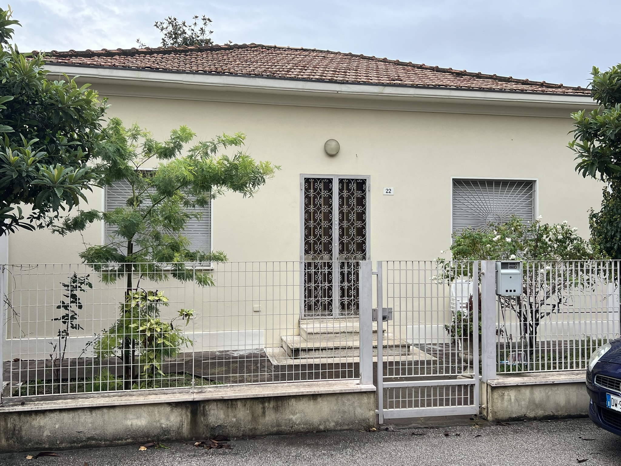 Casa indipendente con giardino